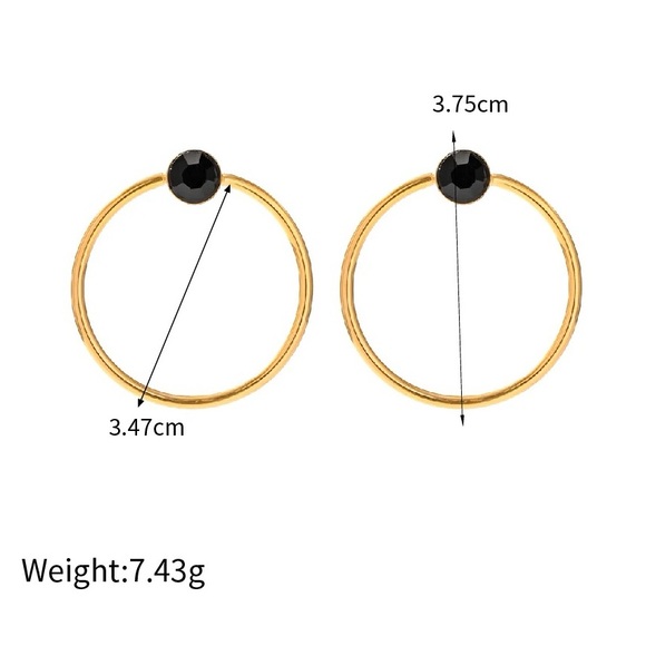 ◾️18K Gold Plated Black Round Resin Earrings - Picture 10 of 10